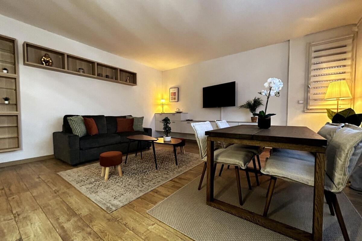 Ferienwohnung Au Coeur De Reims : A Deux Pas De La Cathedrale Exterior foto